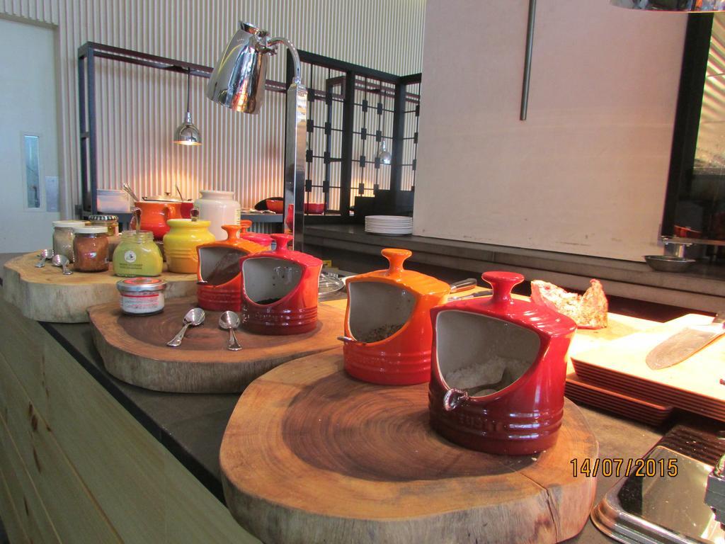 Momentus Hotel Alexandra Singapur Dış mekan fotoğraf