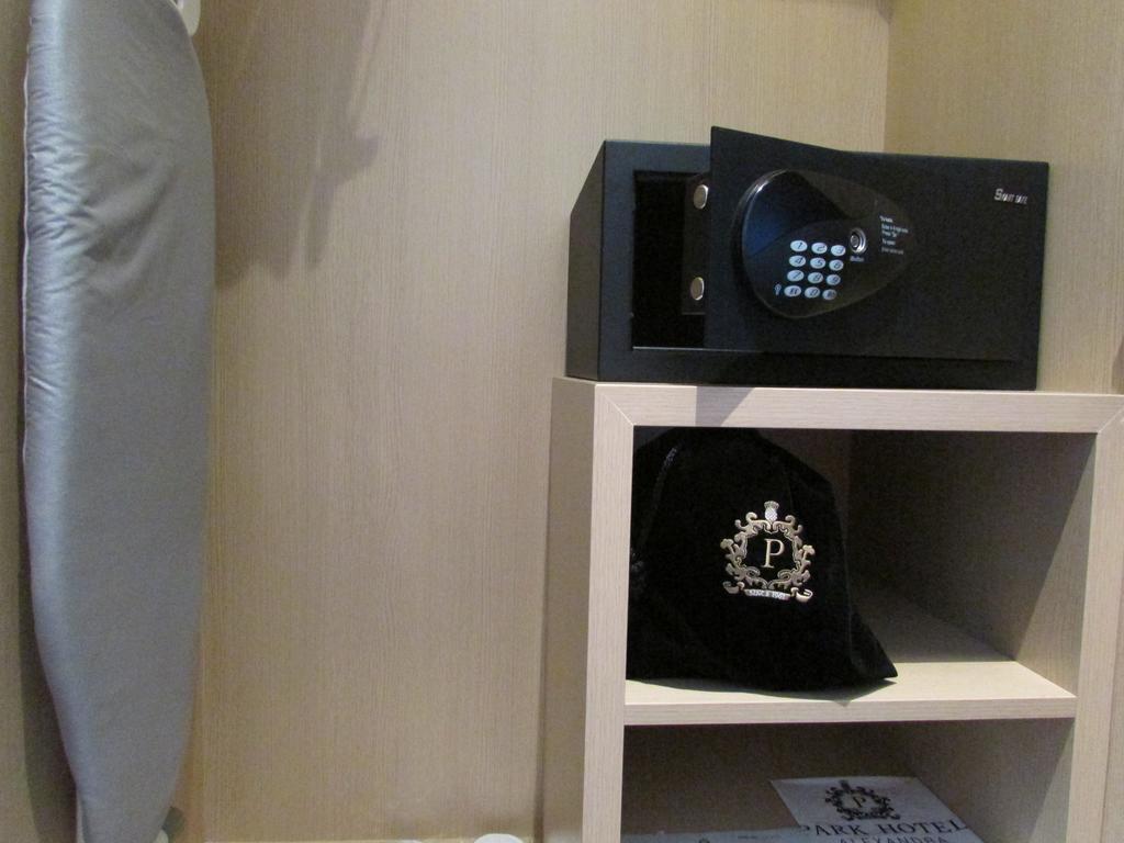 Momentus Hotel Alexandra Singapur Dış mekan fotoğraf